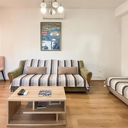 Apartamento In Tribunj With Wifi Tribalj